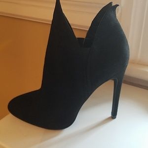 Black suede sexy nine west booties